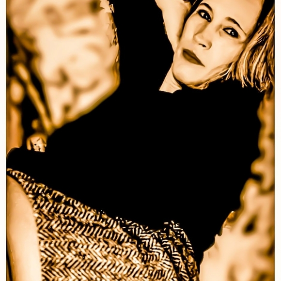 Meet your Posher, Sue - Picture 7 of 16